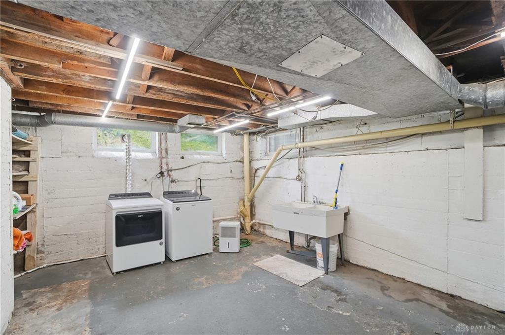 3 E Xenia Property Photo 52