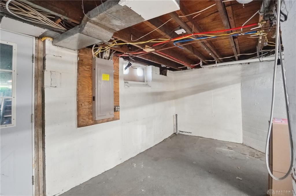 3 E Xenia Property Photo 53