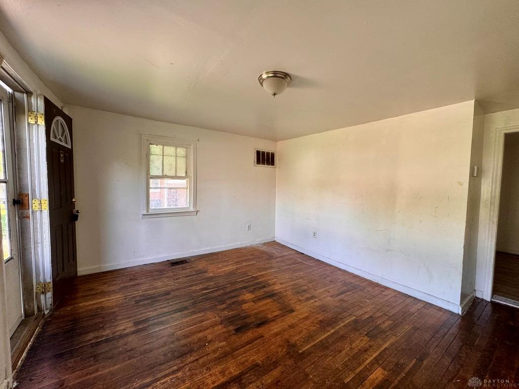 2239 Esmeralda Property Photo 4