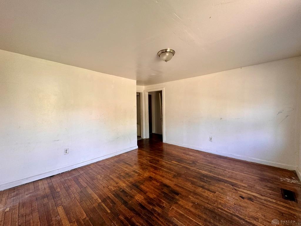 2239 Esmeralda Property Photo 5