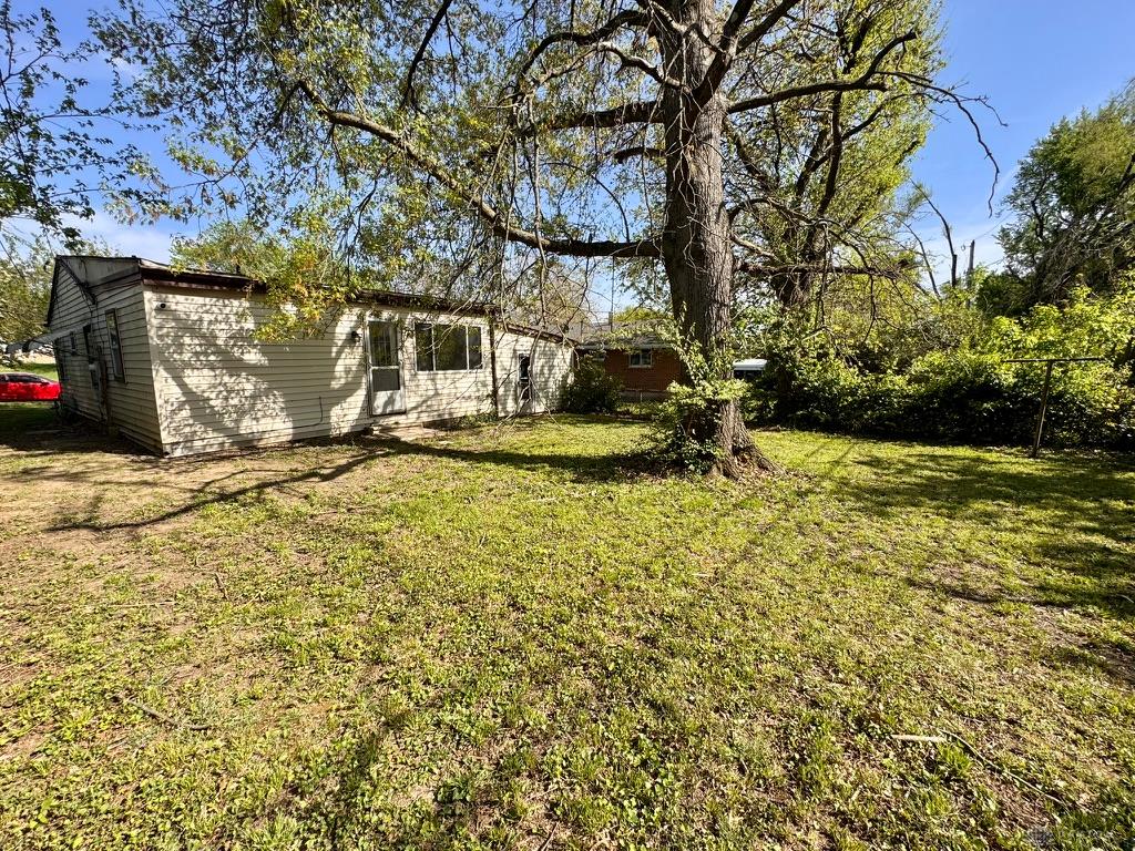 2239 Esmeralda Property Photo 15