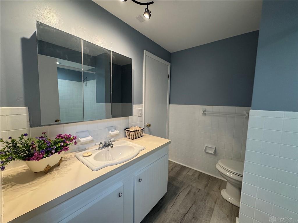 1218 Rona Parkway Property Photo 11