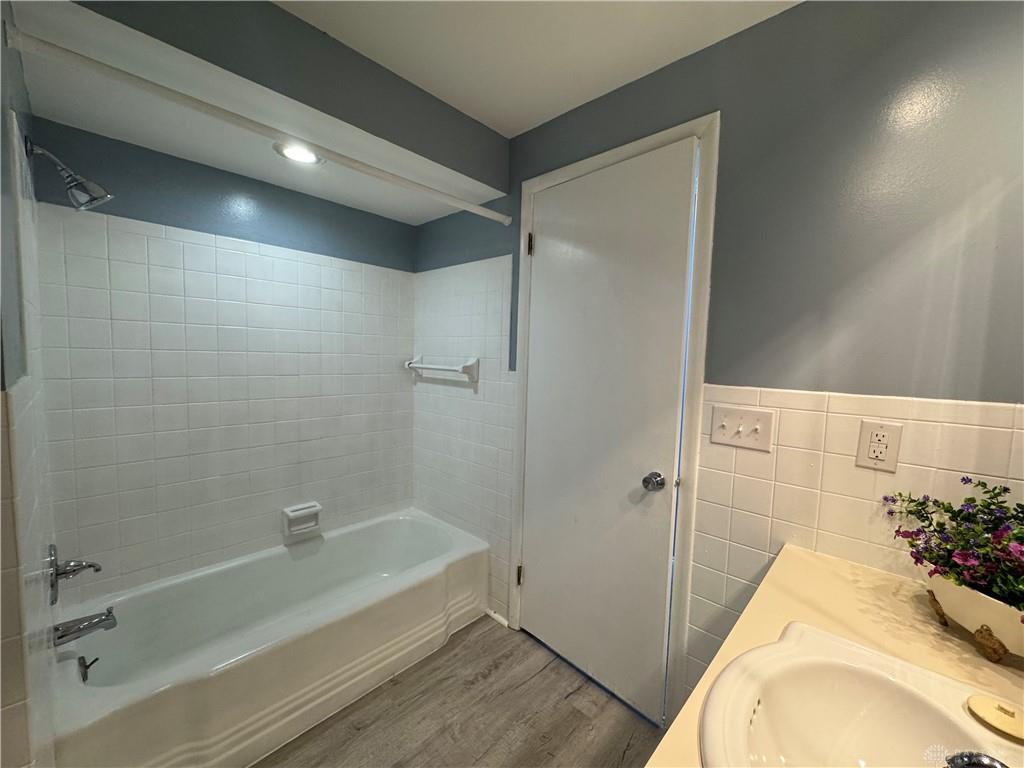 1218 Rona Parkway Property Photo 12