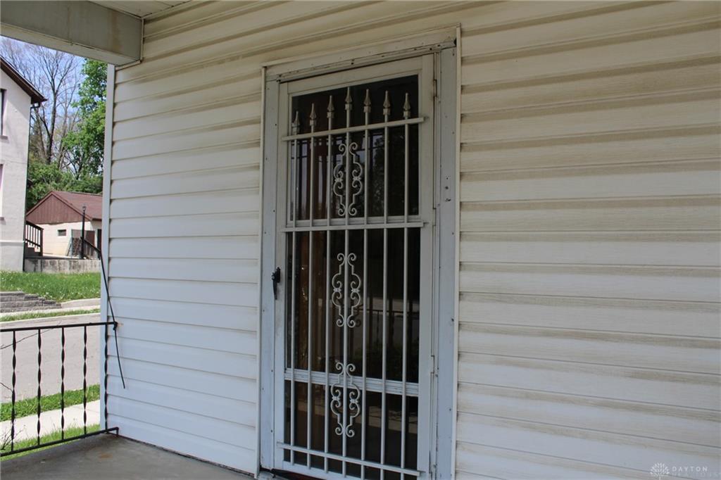240 E Mccreight Property Photo 4