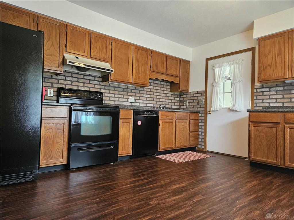 1141 W Brixton Property Photo 4