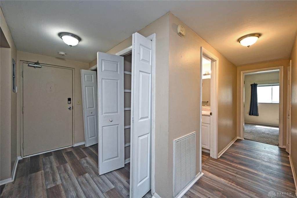 1787 Cherokee B Property Photo 6