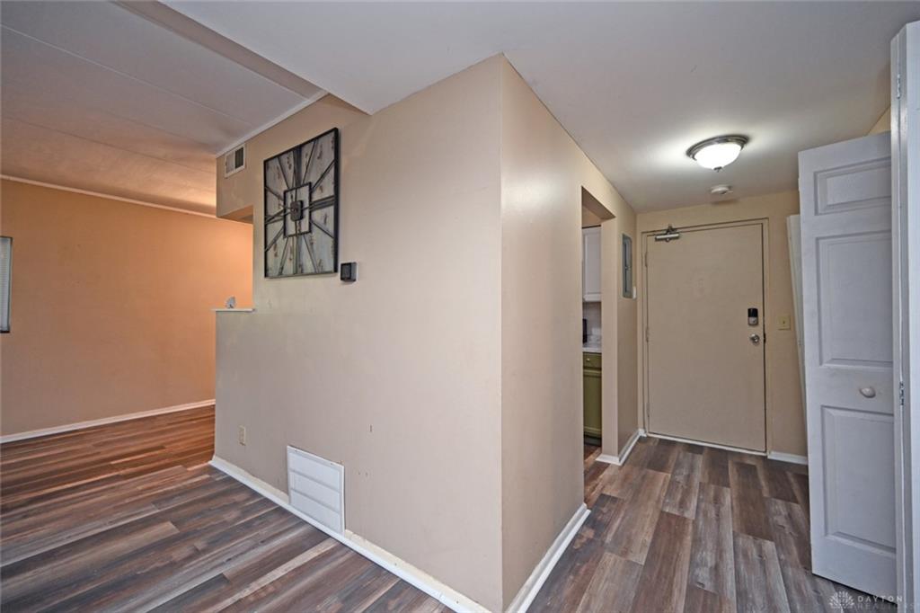 1787 Cherokee B Property Photo 7