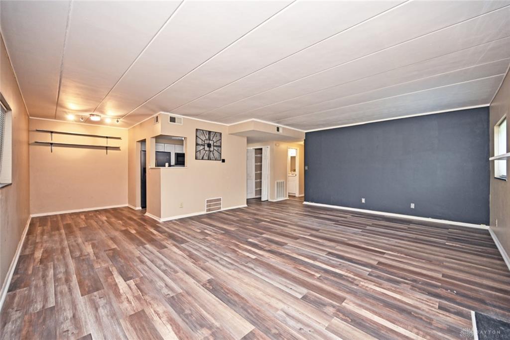 1787 Cherokee B Property Photo 12