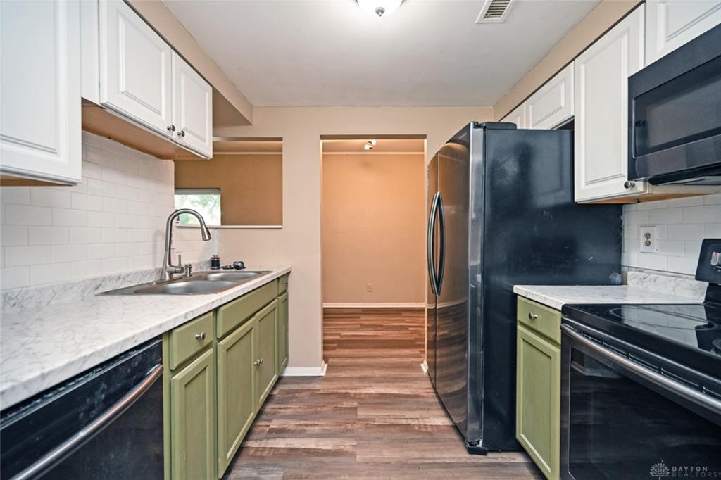 1787 Cherokee B Property Photo 17
