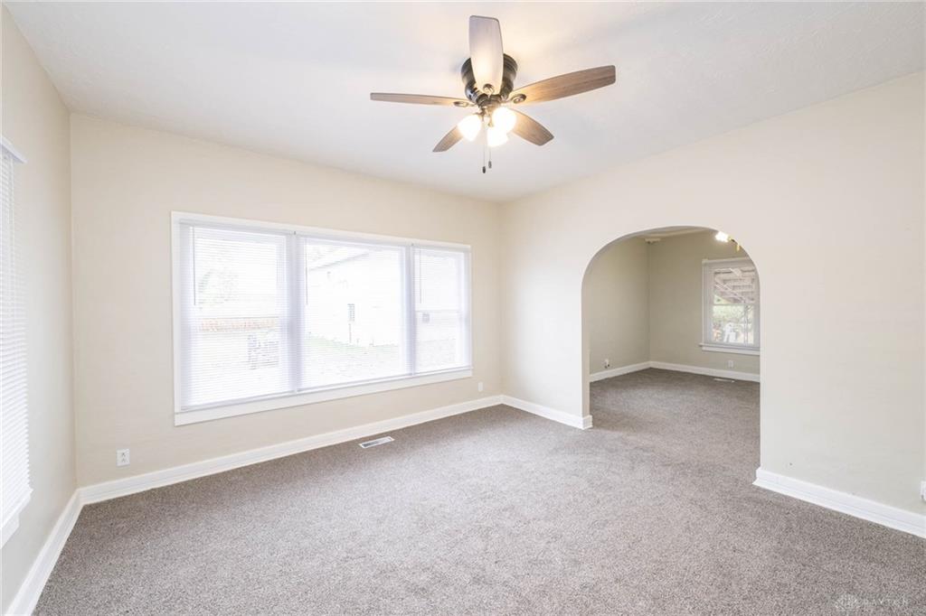 2294 E 40 Us Property Photo 9