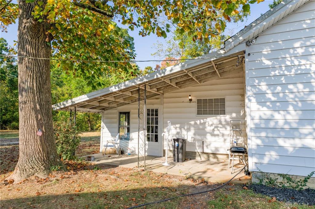 2294 E 40 Us Property Photo 40