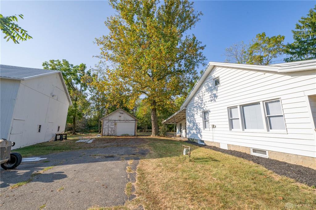 2294 E 40 Us Property Photo 44
