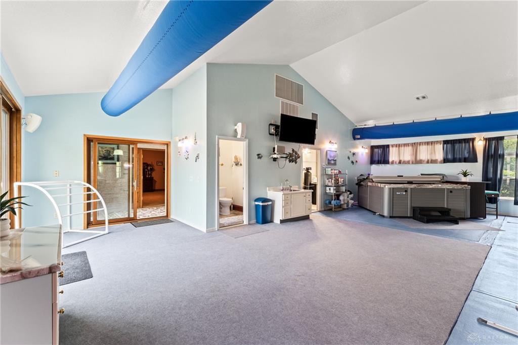 1537 Meadowlands Property Photo 37