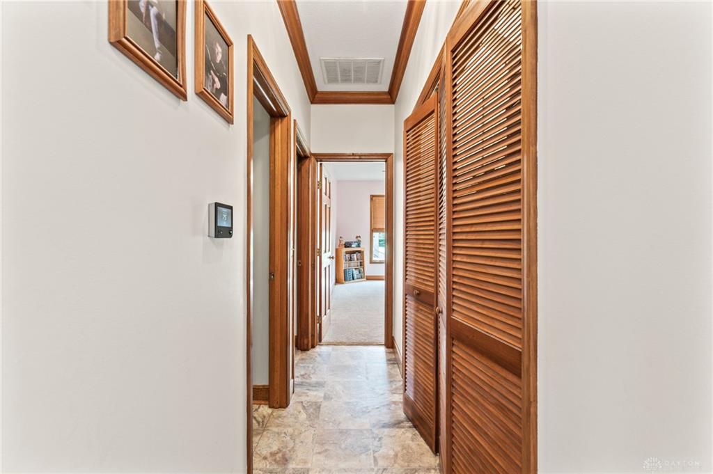 1537 Meadowlands Property Photo 41