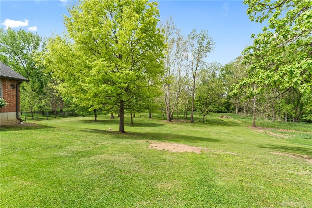 1537 Meadowlands Property Photo 84