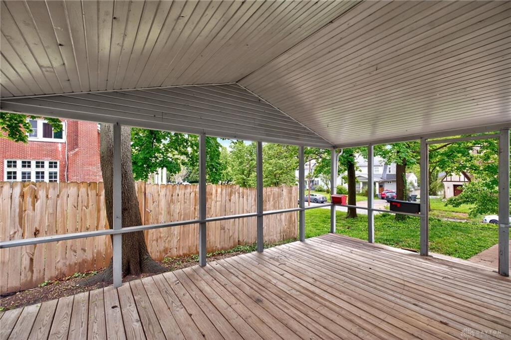1321 Amherst Property Photo 3