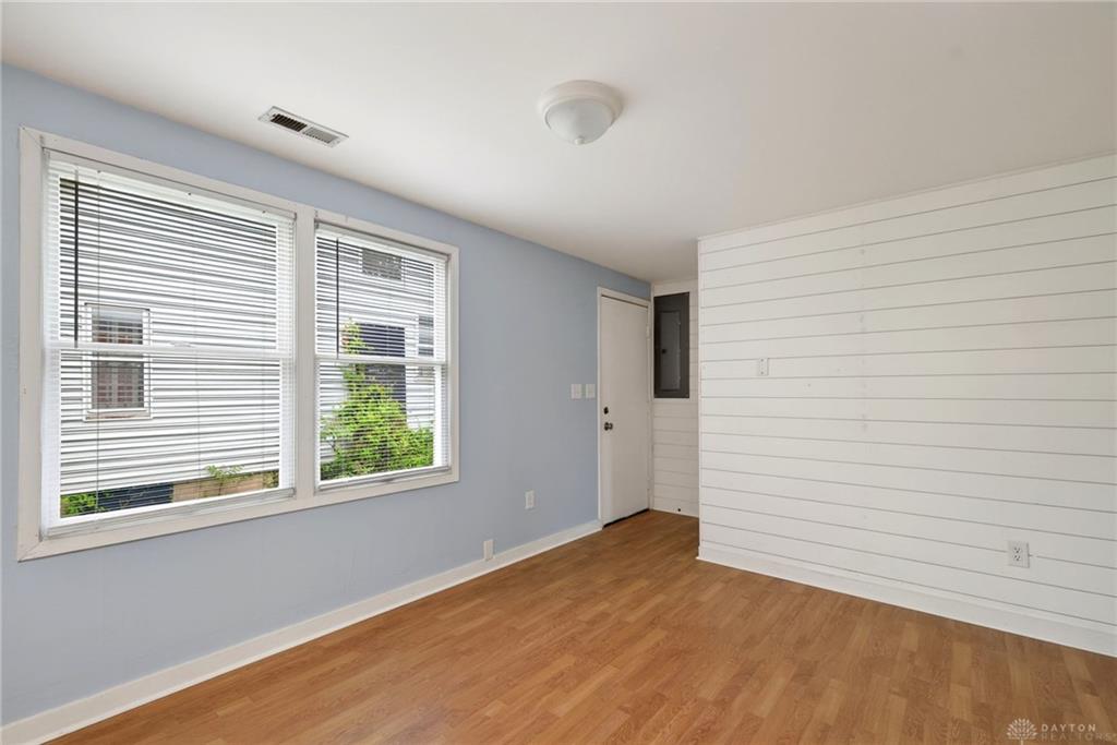 1321 Amherst Property Photo 14