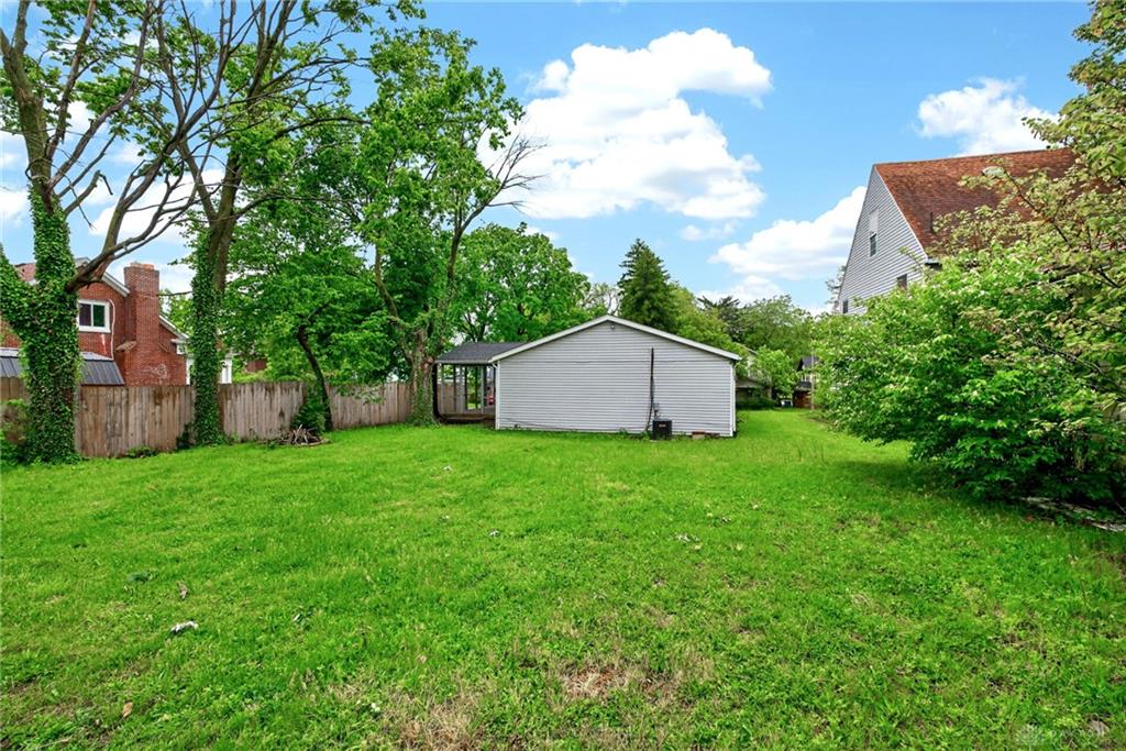 1321 Amherst Property Photo 42