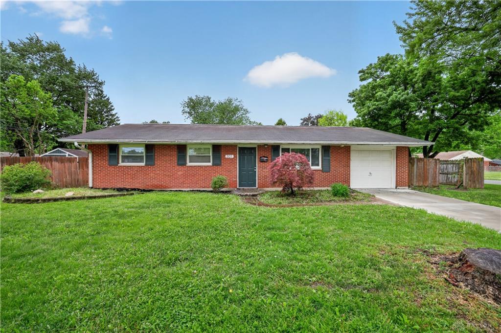 301 Applegate Property Photo 1