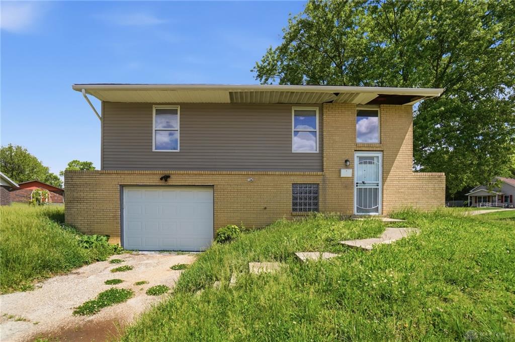 1805 Coretta Property Photo 3