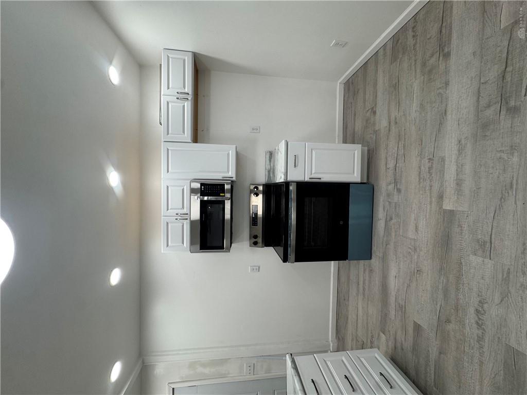 228 Knox Property Photo 4