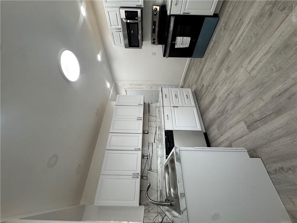 228 Knox Property Photo 6