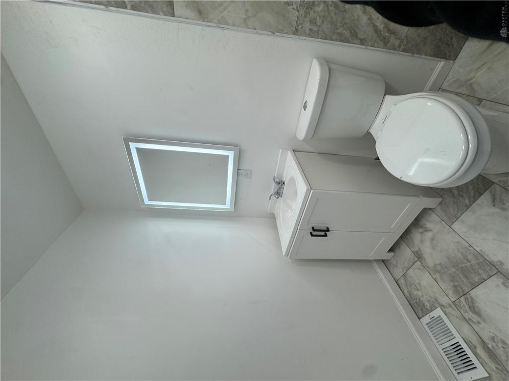 228 Knox Property Photo 8
