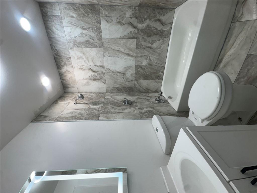 228 Knox Property Photo 10