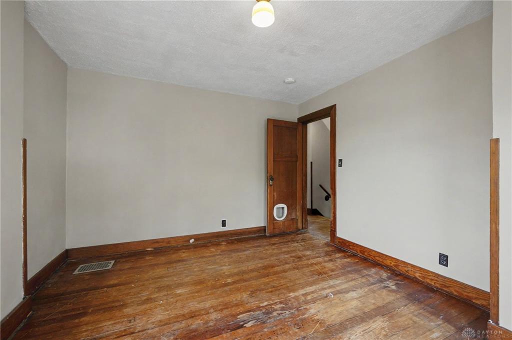 40 E Parkwood Property Photo 20