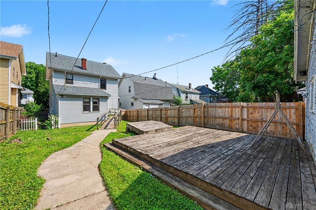 40 E Parkwood Property Photo 33
