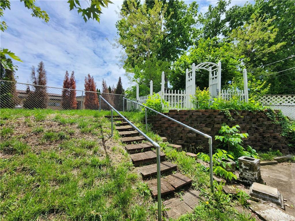 110 S River Property Photo 16
