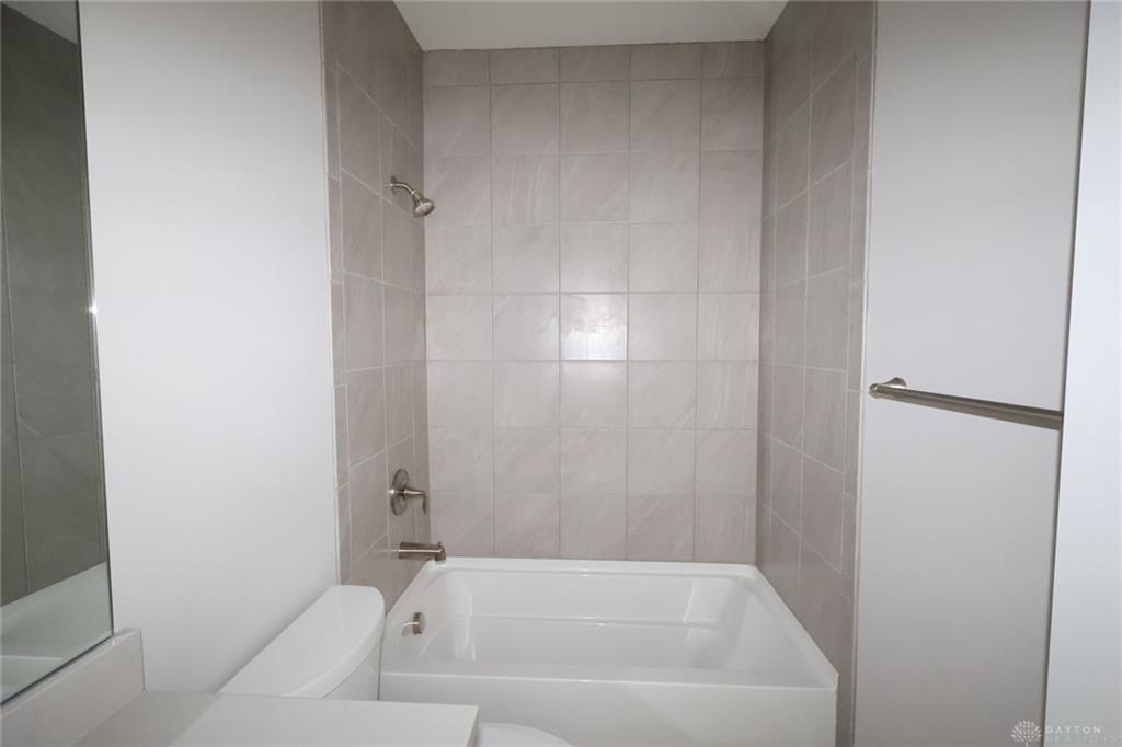 48 Bick 0027 Property Photo 10
