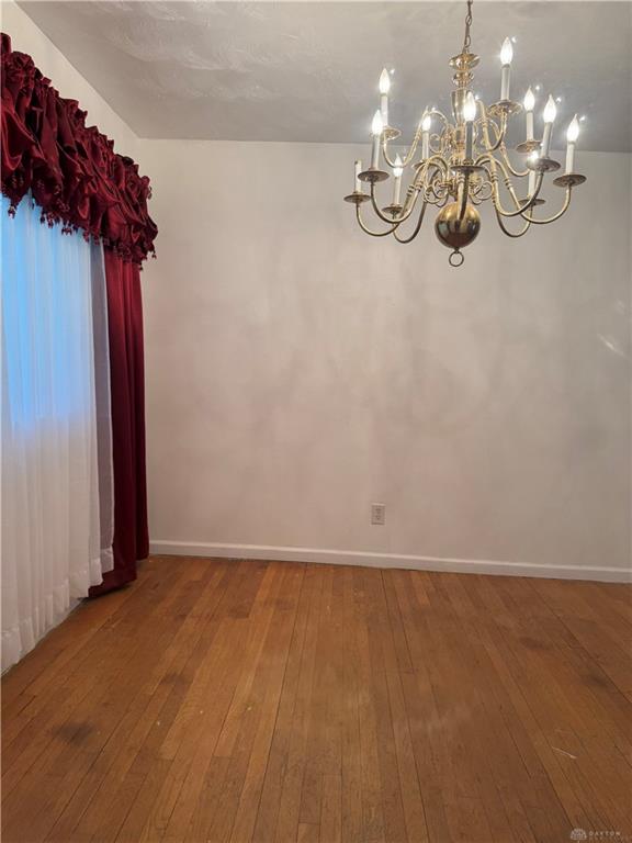 5562 Maefel Property Photo 3