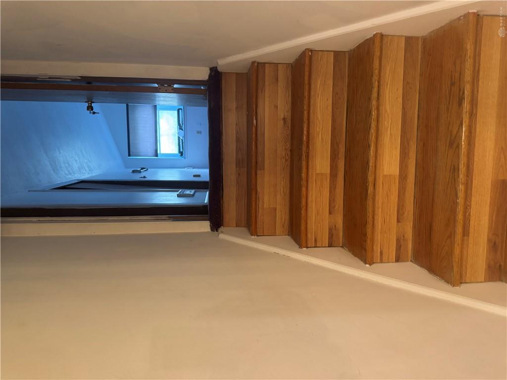 5562 Maefel Property Photo 12