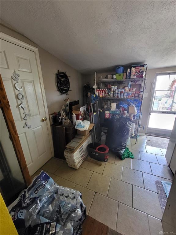 209 Hiddeson Property Photo 7