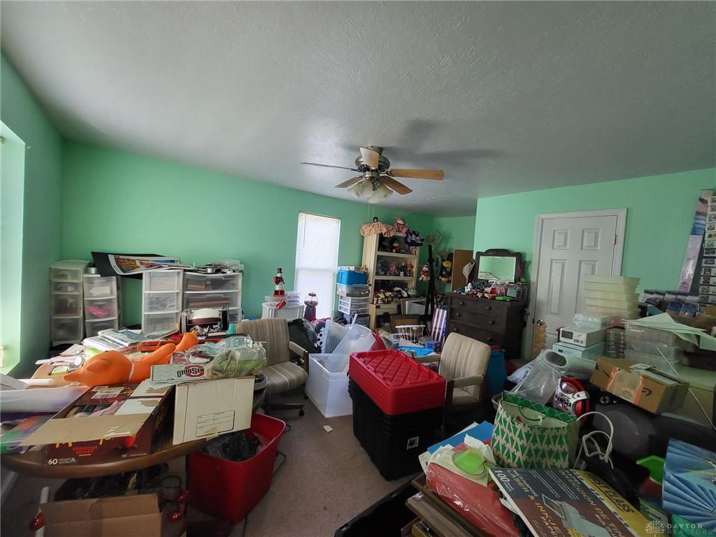 209 Hiddeson Property Photo 12