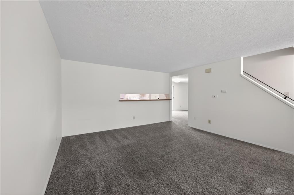 9455 Arboridge Property Photo 3