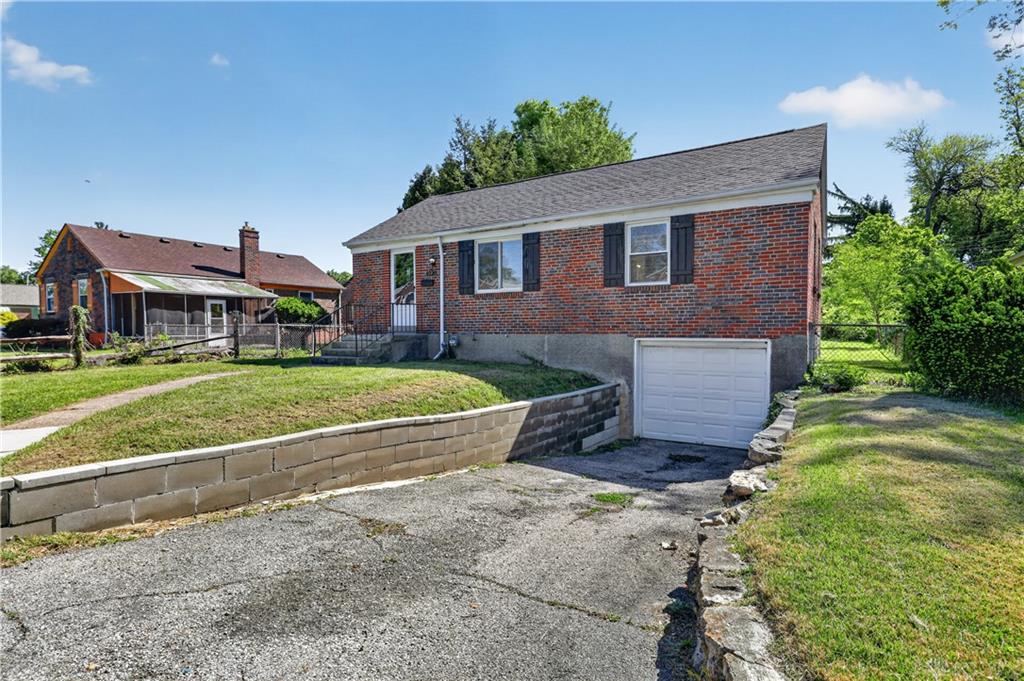 4220 Winona Property Photo 1