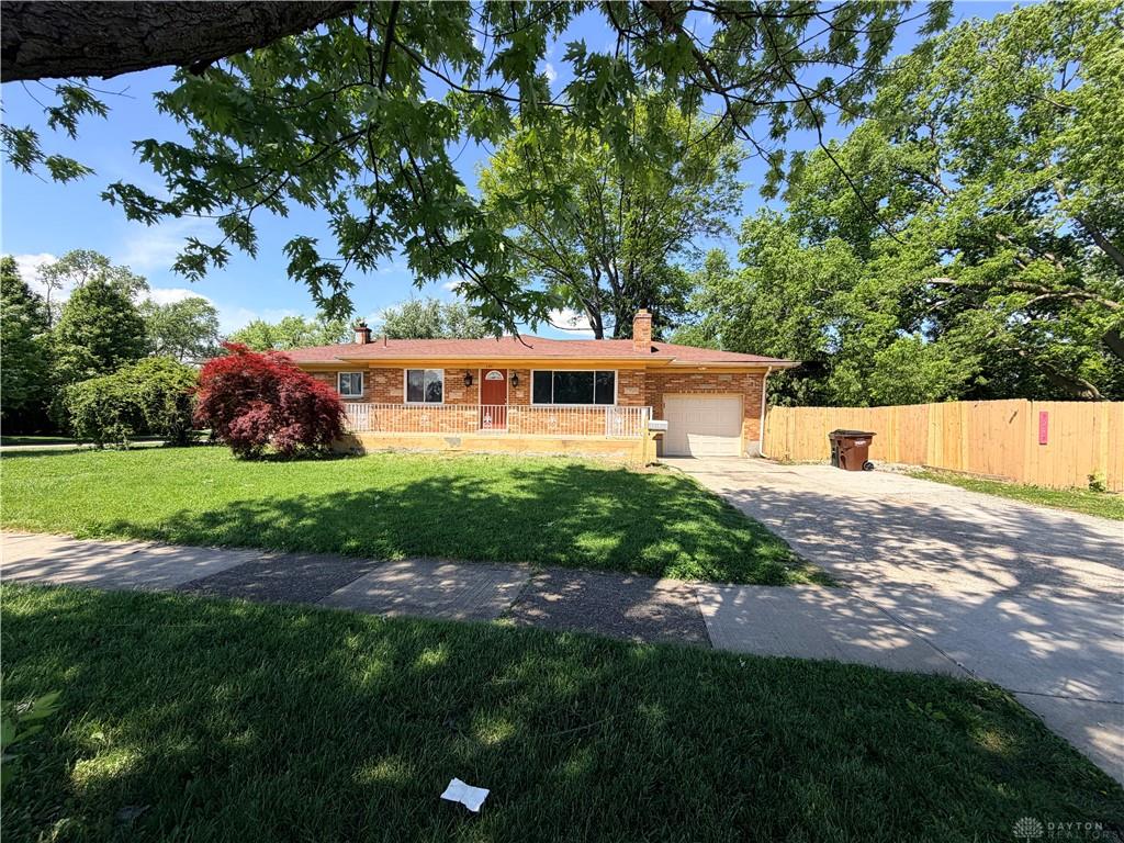 2281 E Stroop Property Photo 3