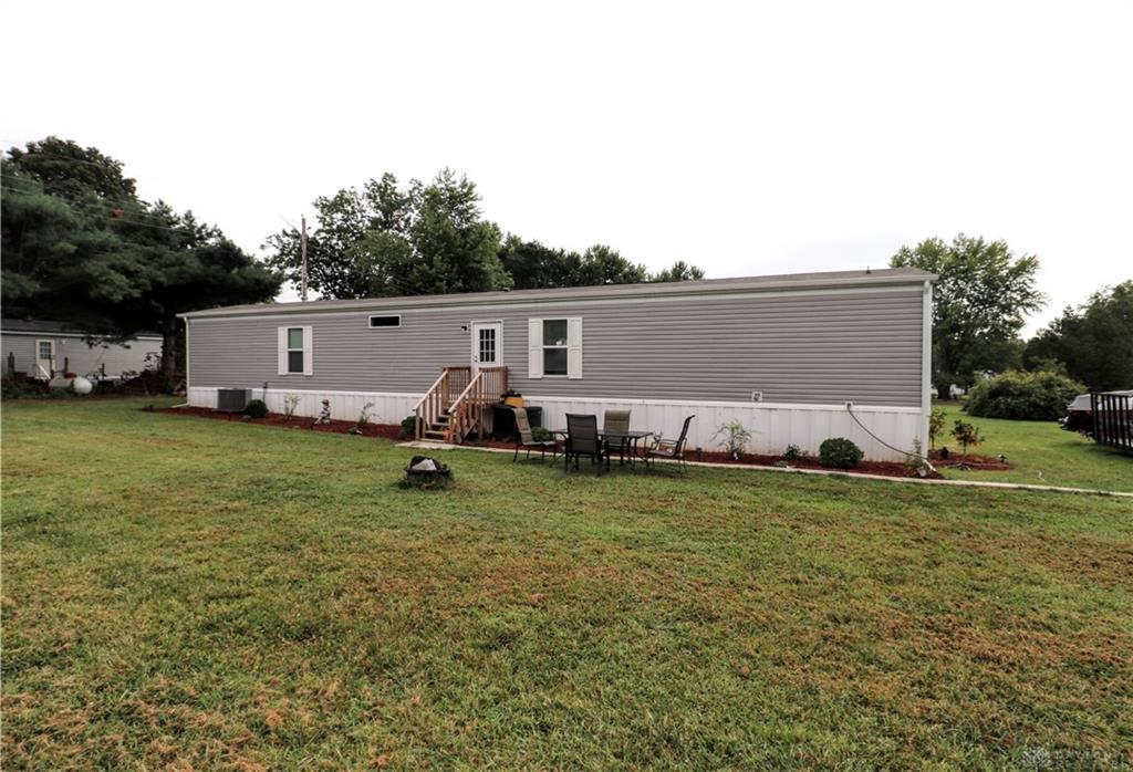 11515 Dundee Property Photo 2