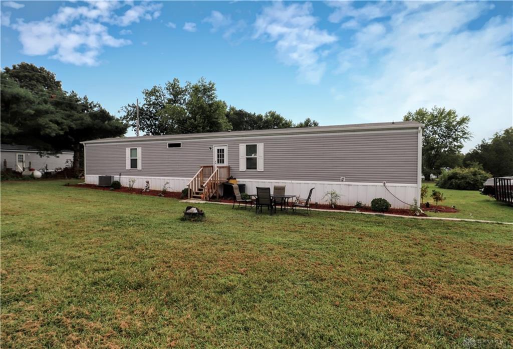11515 Dundee Property Photo 3