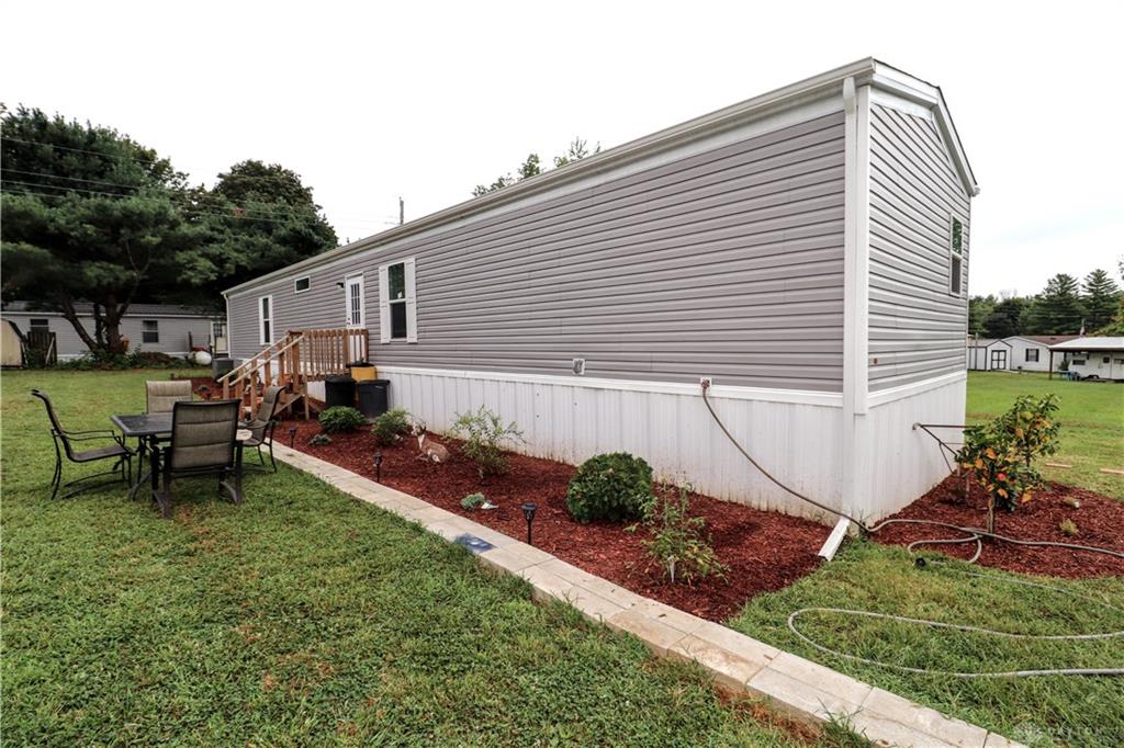 11515 Dundee Property Photo 4