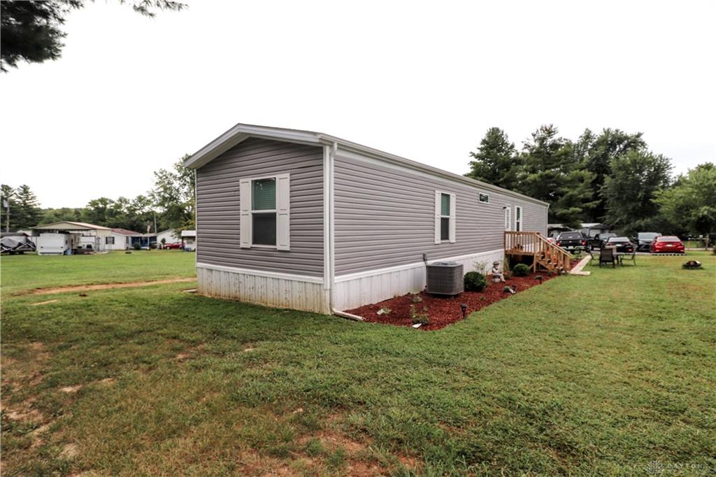 11515 Dundee Property Photo 6