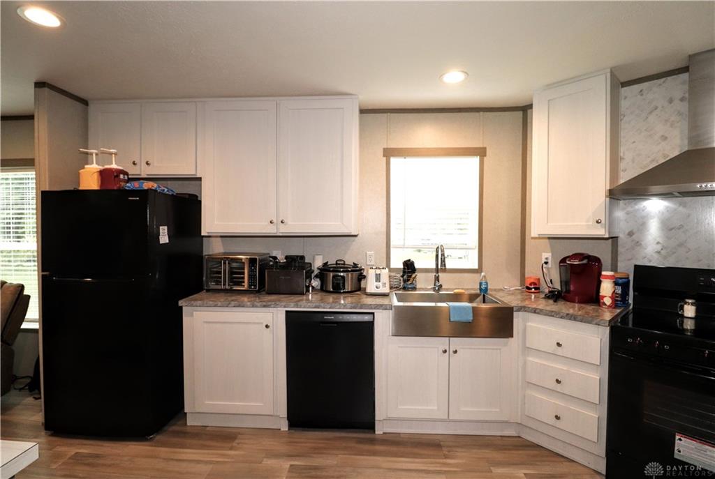 11515 Dundee Property Photo 17