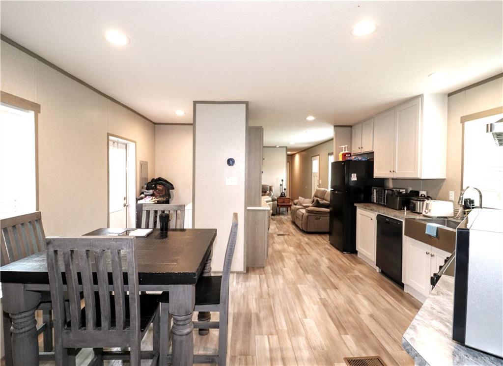 11515 Dundee Property Photo 23