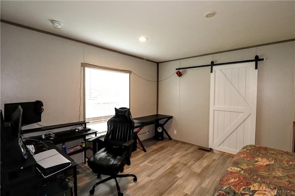 11515 Dundee Property Photo 25