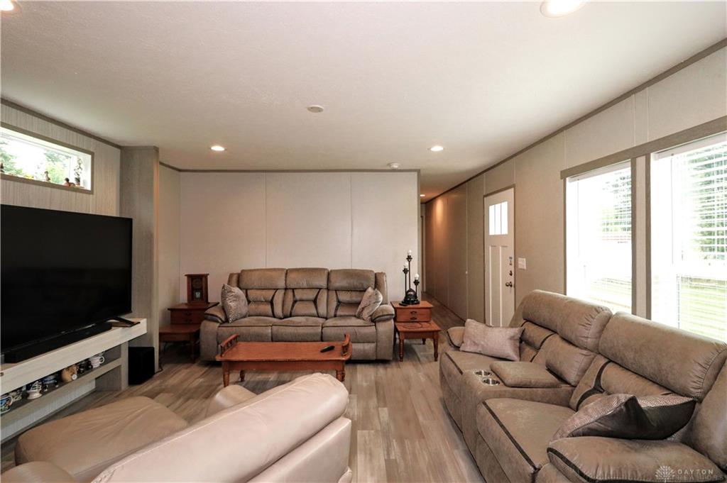 11515 Dundee Property Photo 31