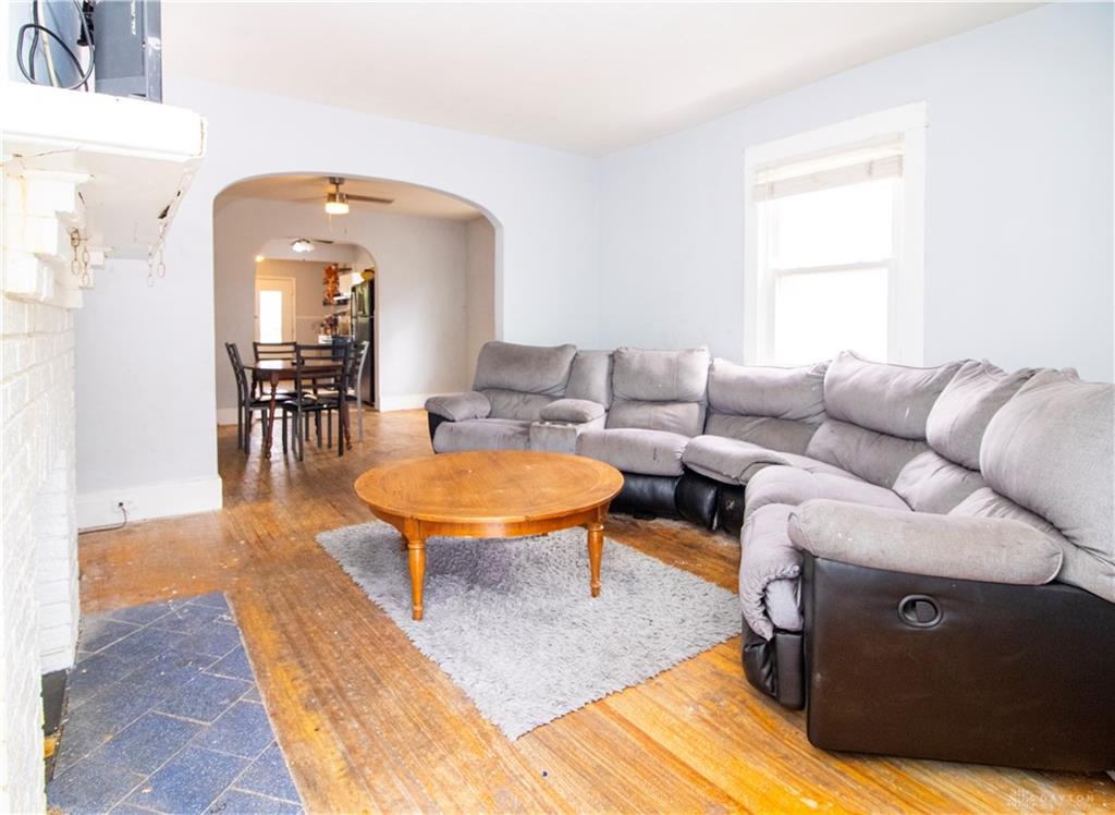 728 Brooklyn Property Photo 7