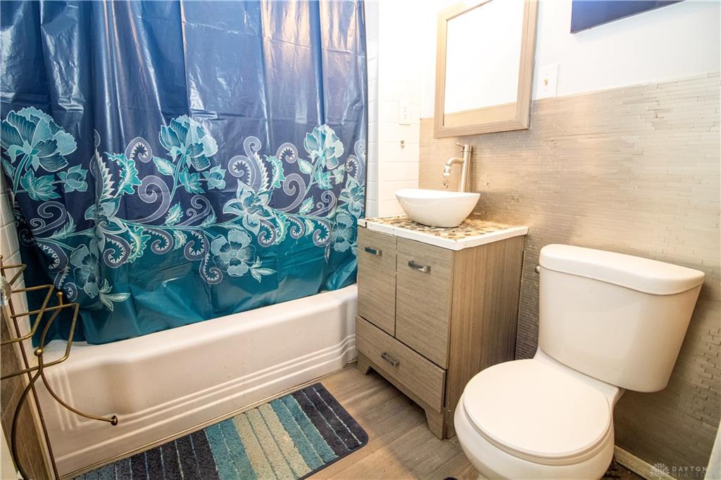 728 Brooklyn Property Photo 17