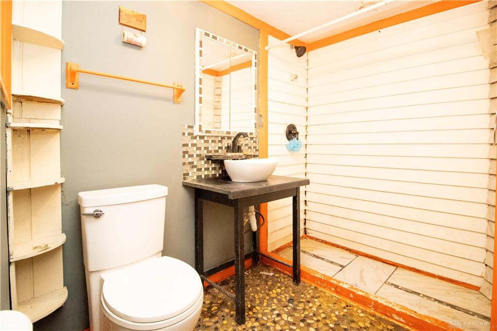 728 Brooklyn Property Photo 18
